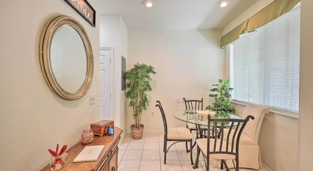 Free Golf Until October! Naples Condo -resort Pool