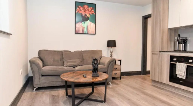 Modern ONEBEROOM FLAT I 2mins walk to BRIGHTON SEAFRONT, Забронировать Отель Отели Исторического графства Суссекса с парковкой, Парковка
