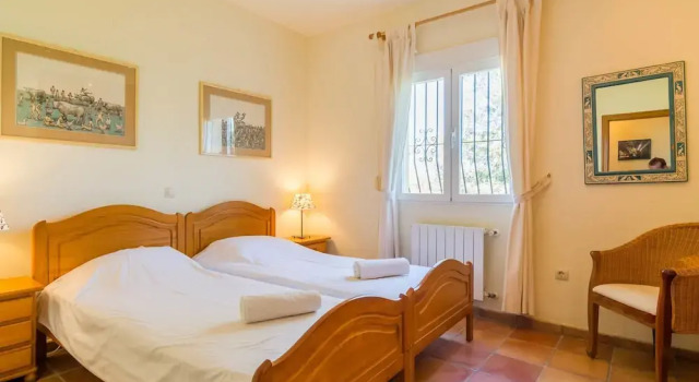 Villa With Sea Breeze Charm