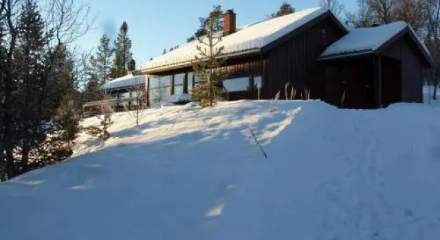Tirilltoppen I Morkagrenda, Book Hotel Folldal 