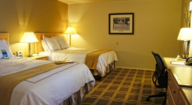 Arizona Christian University Hotel & Conference Center, Забронировать Отель Глендейл 
