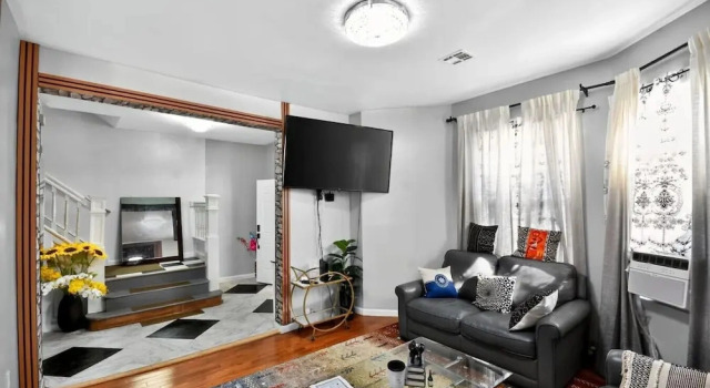 607 Massive 5 Bedroom Close to NYC