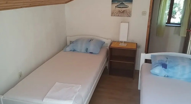 Ivica1- Great Location Next to the sea - H, Забронировать Отель Севид Trogir Riviera