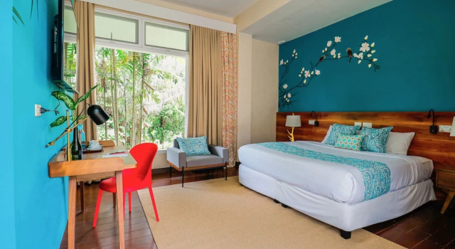 Номер Standard с балконом Hotel Kimberly Tagaytay