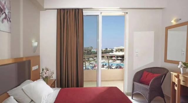 Студия Deluxe Emerald Hotel