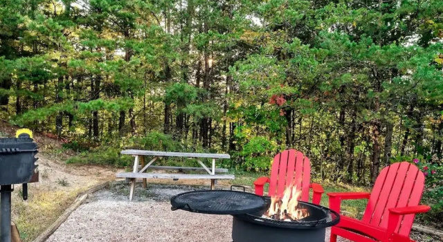Коттедж Views I Firepit I Pool Table I Hot Tub I Sleeps 4
