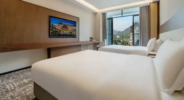 Tang Jia He Internationl Grand Hotel, Забронировать Отель Отели Гуанъюань 5 звезд, 5*