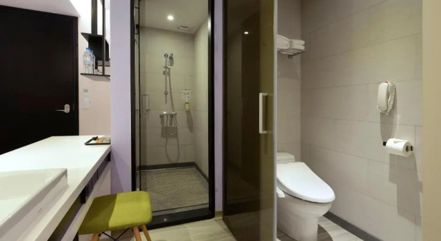 Трёхместный номер Standard Uinn Business Hotel - Taipei Shilin