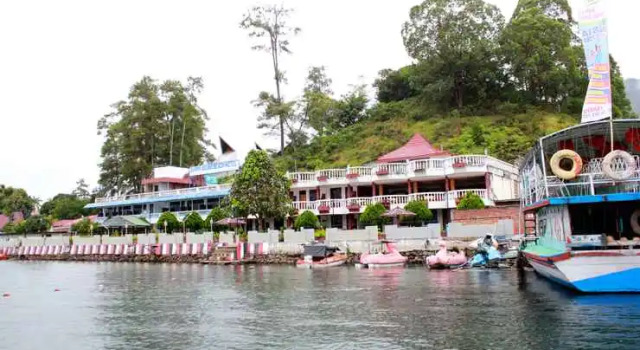 Darma Agung Beach Parapat
