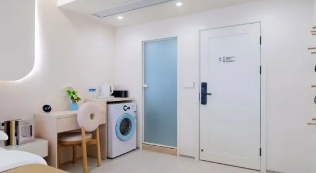 Кровать в общем номере Weiai · Little Time Guesthouse (Jiefangbei Area Hong Ya Dong)