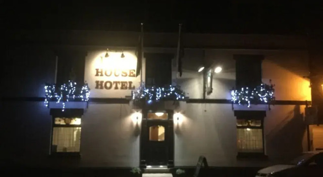 Buck House Hotel, Book Hotel Wrexham Clwyd