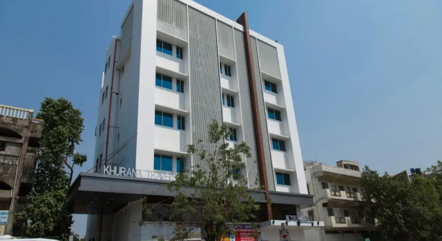 OYO 13004 hotel brij inn, Забронировать Отель Нагпур штат Махараштра, рядом с Железнодорожный вокзал Нагпур