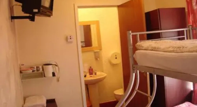 The Satter International Hotel, Забронировать Отель Отели Блэкпул с парковкой, рядом с Конференц-центр Winter Gardens, Парковка