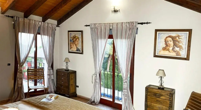 Вилла VILLA NABRISA MARBELLA, 5 BEDROOM, PRIVATE POOL, GARDEN, BBQ