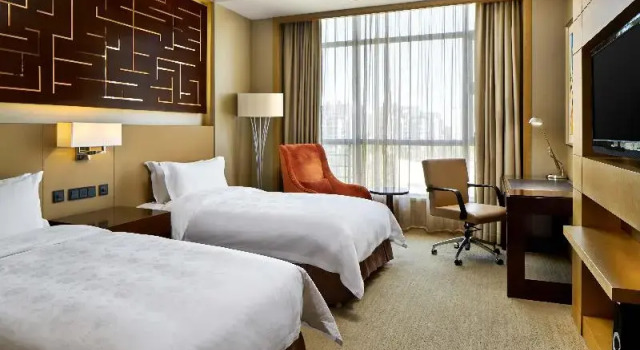 Двухместный номер Standard Crowne Plaza Ordos