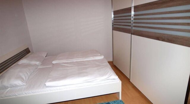 Star Apartments - Baden, Book Apartment Baden Vienna surrounding