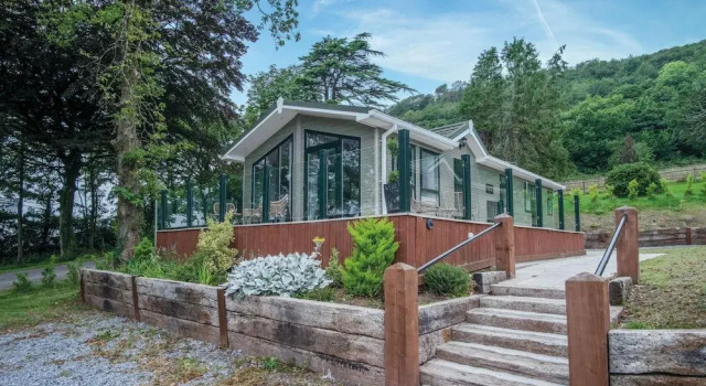 Апартаменты 1 Manor Lodge - 3 Bedroom Lodge - Pendine