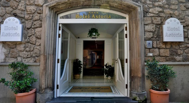 Hotel Astoria Sorrento, Забронировать Отель Отели Сорренто с бассейном, рядом с Cattedrale SS. Filippo e Giacomo, Бассейн