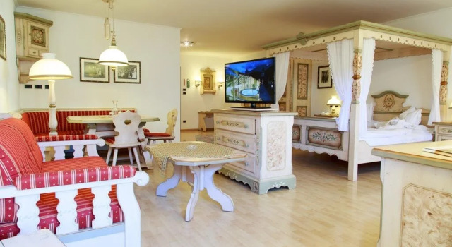 Hotel Cavallino Bianco - Weisses Roessl