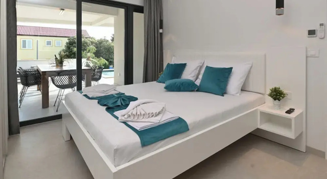 Вилла Deluxe Villa Petra with Private pool