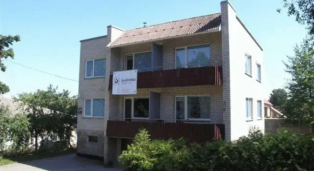 Saulininkas Guesthouse, Забронировать Гостевой дом Гостевые дома Шауляя, рядом с The Square of the Cock Clock, Гостевой дом