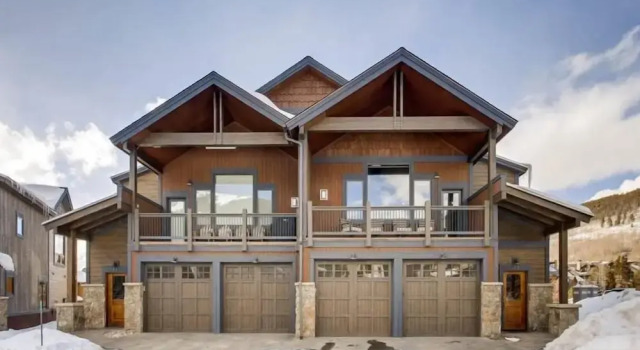 Spacious 4 Bedroom Townhome in River Run Village Within Walking Distance to Gondola and Restaurants