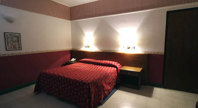 Hotel Iris Crillon