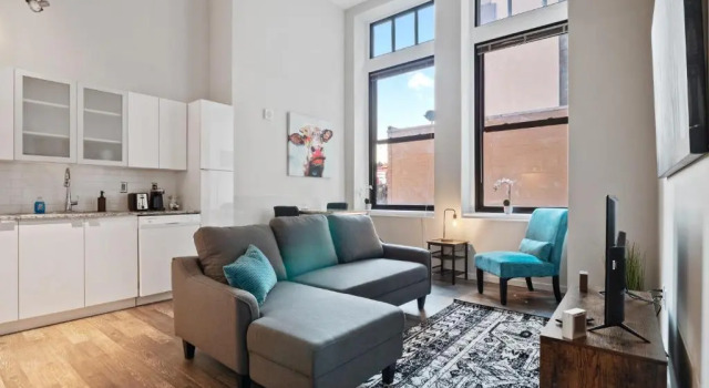 Номер Standard Beautiful Downtown Condo with Amenities Galore 229