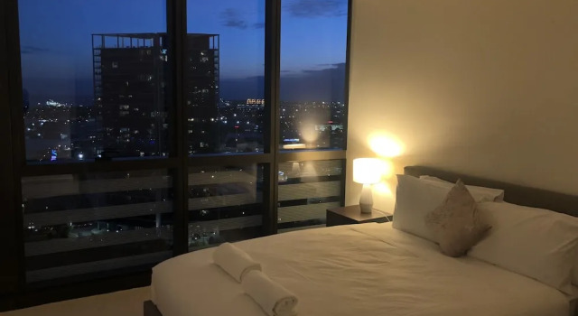 Stylish Apartment with Harbour Views, Забронировать Апартаменты/квартира Мельбурн Melbourne Region, рядом с Пристань для яхт «Е»