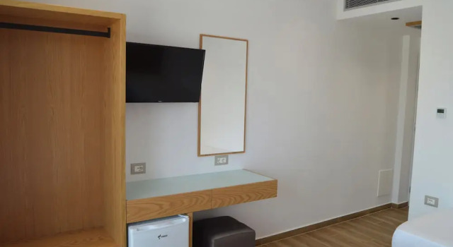 Hotel Paja, Rezerwuj Hotel Ksamil Vlorë County