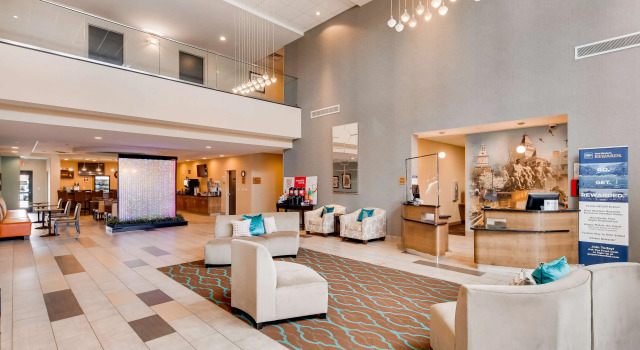 Best Western Plus Atrium Inn & Suites, Забронировать Отель Кларксвилл Теннесси