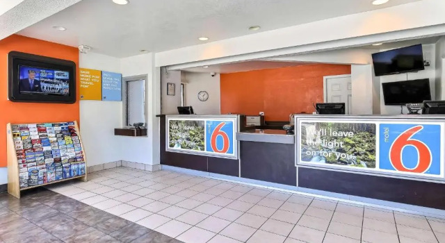 Motel 6 Oakland Airport, Забронировать Мотель Окленд Область залива Сан-Франциско