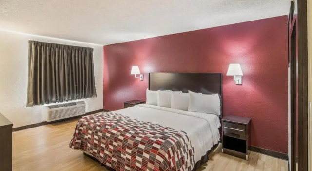 Двухместный люкс Red Roof Inn & Suites Pensacola East - Milton