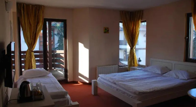 Двухместный номер Comfort с балконом Guest House ANEX