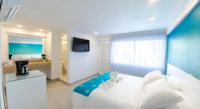 Двухместный номер с балконом и с видом на море Hotel San Luis Place By Dorado