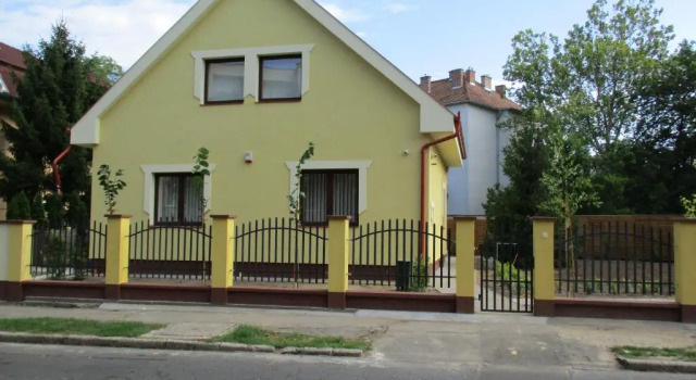 Poroszlay Apartman, Забронировать Апартаменты/квартира Дебрецен Хайду-Бихар, рядом с Стадион «Надьердеи»