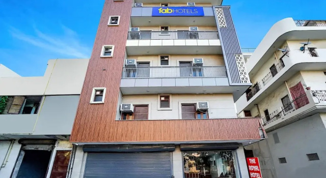 FabHotel The Royal - Nr Guru Govind Singh University, Забронировать Отель Отели Нью-Дели с завтраком, Завтраки