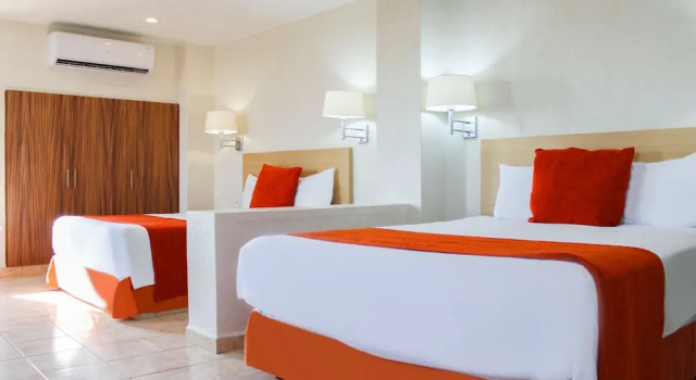 Двухместный номер Premier c 1 комнатой с балконом и с видом на город Hotel & Suites Real del Lago