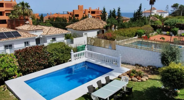 Вилла Beautiful 5 Bedroom Villa, Sea Views, Private Pool