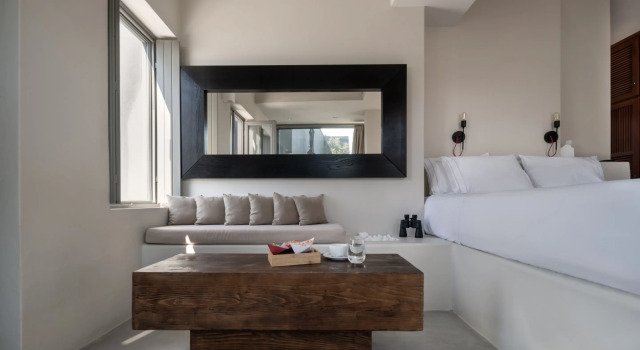 West East Suites, Забронировать Отель Имеровиглион Santorini Caldera