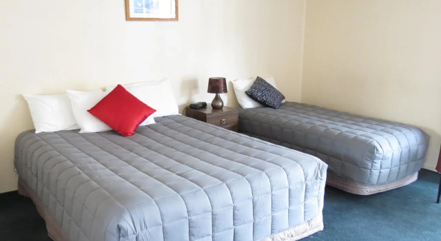 Mill Lodge Motor Inn, Забронировать Отель Гамильтона Гамильтон, рядом с Hamilton High Court and District Court
