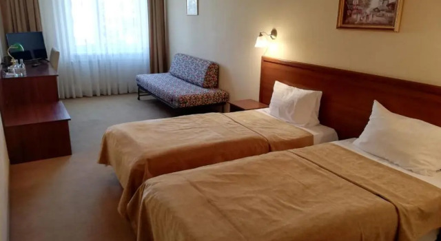 Трёхместный номер Standard Hotel Adria