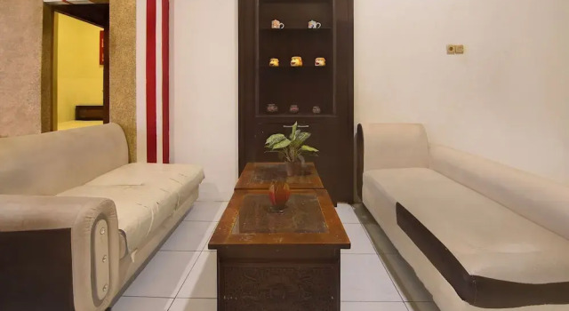 Hotel O Makassar near RS Grestelina formerly Wisma Makassar, Book Hotel Hotels in Sulawesi with Parking, Parking