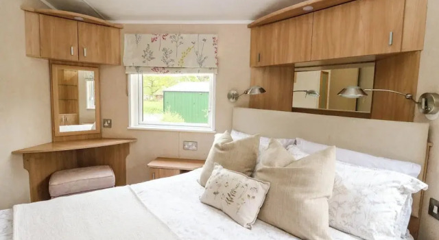 Коттедж The Four Oaks Chalet