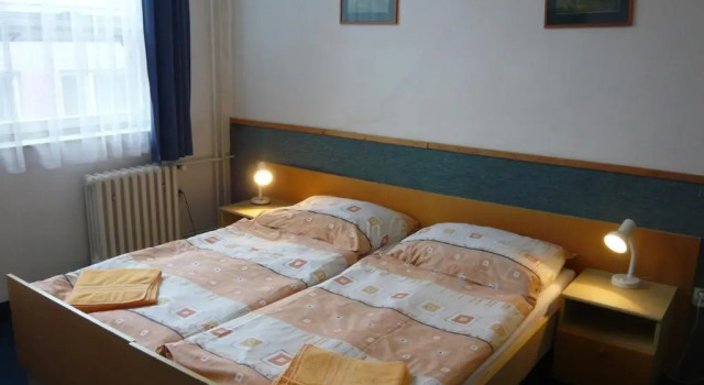 Standardowy dwuosobowy pokój Hotel Hasa