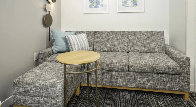 Люкс TownePlace Suites by Marriott Louisville Downtown