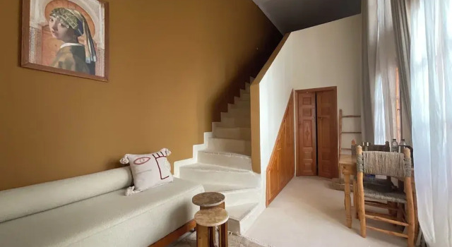 Riad Al Muhandiz with Duplex Suites and Rooftop Pool near Jemaa El Fna, Забронировать Отель Отели Марракеш-Тенсифт-Эль-Хауз с парковкой, Парковка