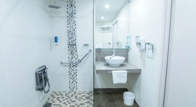 Номер Superior Brit Hotel Confort Foix