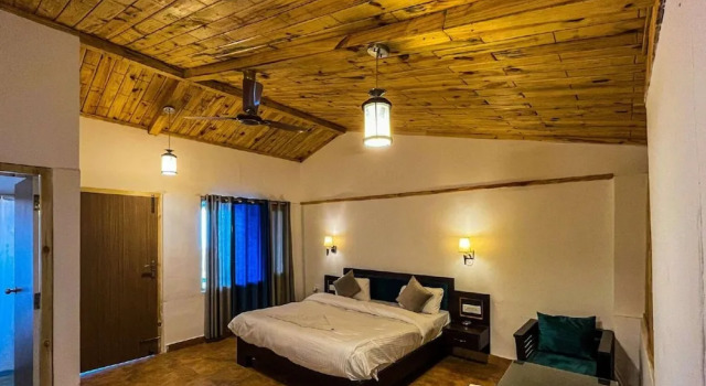Stoneshed Resort And Hotel, Rezervovat Lázně / Resort Nainital Uttarakhand