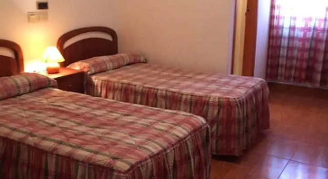 Hostal Los Chopos, Забронировать Хостел Осорно Паленсия